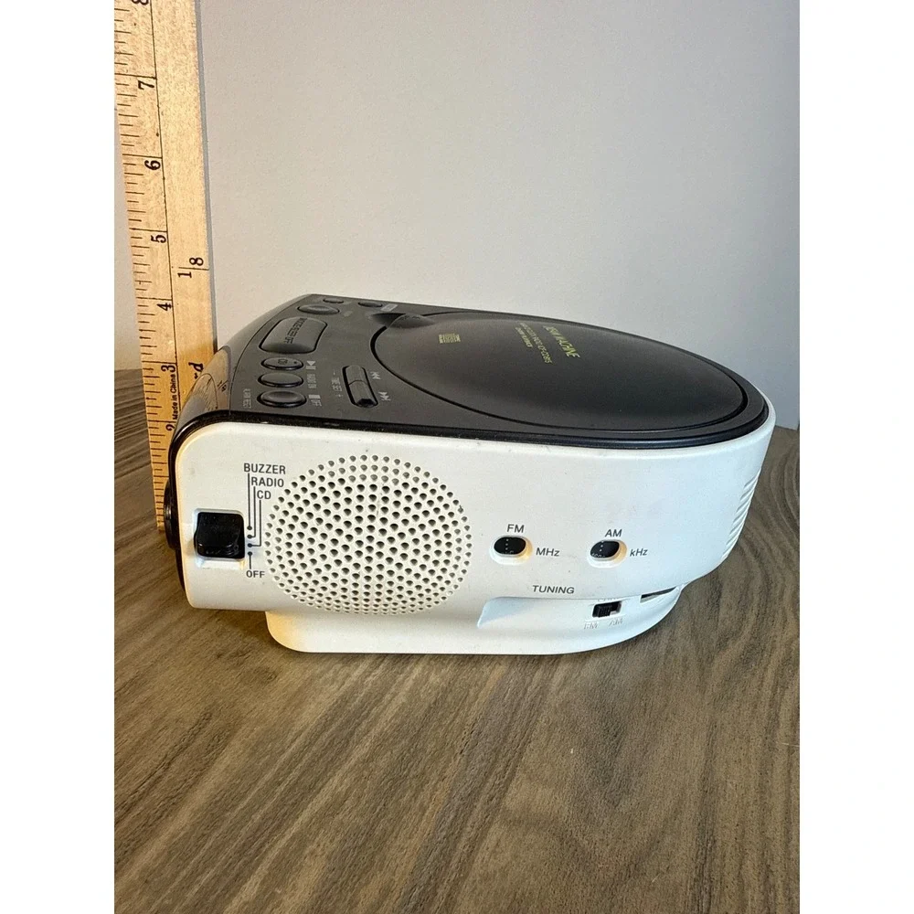 VTG Sony CD Clock Radio Dream Machine ICF-CD815 Black White Excellent Dual Alarm